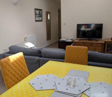 Whitstable Apartment | Whitstable Garden House Cottage, 50 Tankerton Road