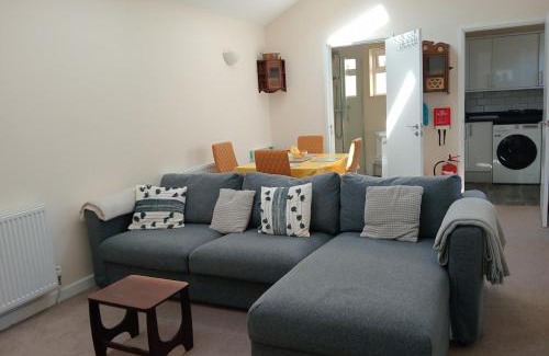 Whitstable Apartment | Whitstable Garden House Cottage, 50 Tankerton Road