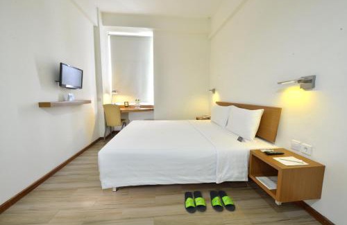 Malioboro Hotel | Whiz Hotel Malioboro Yogyakarta