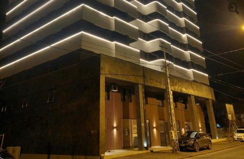 Vracar Apartment | Whole Belgrade view-jacuzzi penthouse