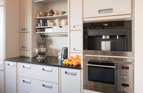 Municipality of Ommen Villa | Whole country house, located in wooded countryside overlooking meadows.