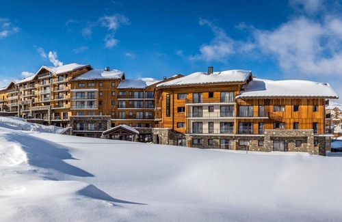 Eclose-Est Apartment | Wifi, 150m from ski slopes, fitness, swimming pool, sauna, hammam, balcony, tv, 35m², Alpe d'Huez