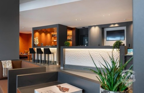Les Contamines-Montjoie Apartment | Wifi, fitness, swimming pool, sauna, hammam, balcony, parking, tv, ski locker, 65m²