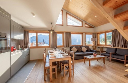 Vercorin Apartment | Wifi, ski-in/ski-out & foot of the slopes, sauna, hammam, tv, ski locker, 94m², Vercorin