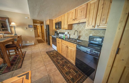 Lakeside Village Condo | Wild Irishman 1043