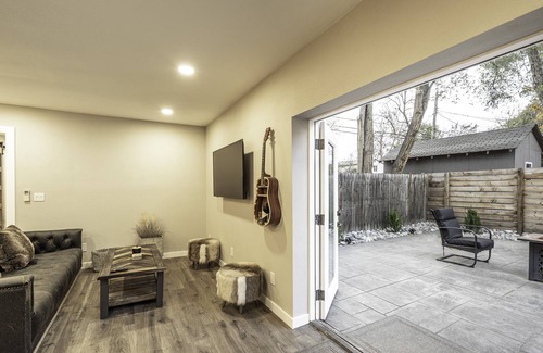 Longmont Cottage | Wilder Rose Carriage House