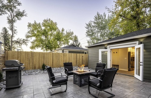 Longmont Cottage | Wilder Rose Carriage House