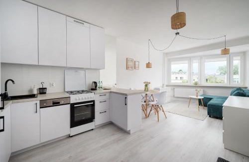 Nowa Praga Apartment | Wileński Bright Spring Apartment by BookingHost