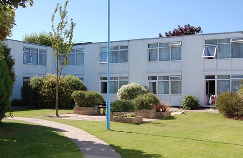 Dawlish Warren Villa | Willow Chalet 108, Welcome Family Holiday Park, Dawlish Warren Near Beach Dog OK