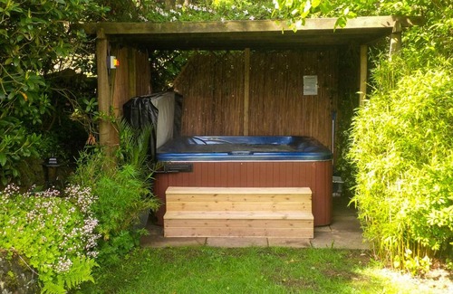 Upper Hulme House | Willow Cottage