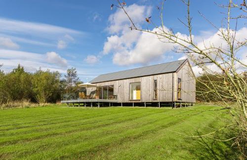 Newtownards House | Willow Lodge