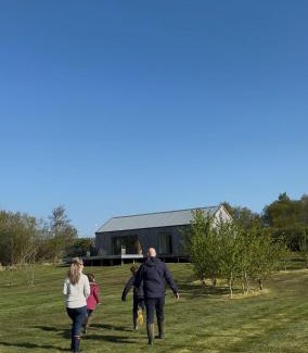 Newtownards House | Willow Lodge