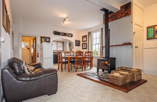 Ohakune House | Willow Lodge - Ohakune Holiday Home