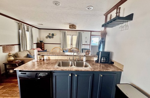 Welaka House | Willow & Watern“Where calm meets the current”