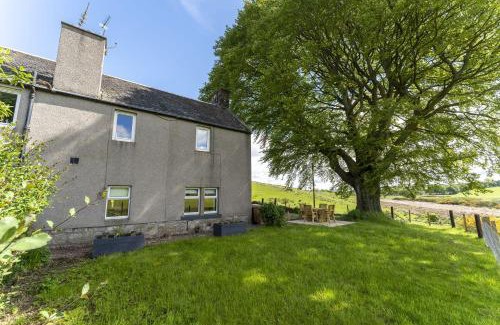 Falkirk House | Wilsons Cottage