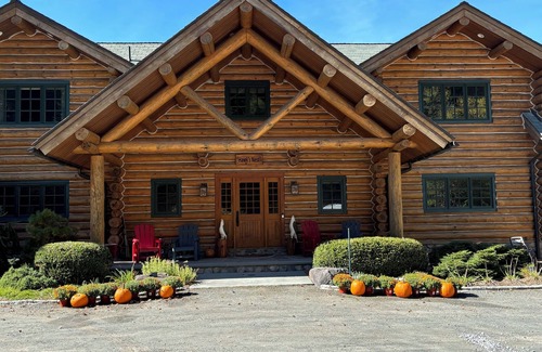 Windham Ski Chalet | Windham Log Cabin on 35 Acres. Family friendly.