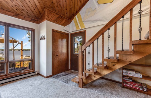 Lake Catherine House | Windjammer, Lakefront Home-Away-From-Home!