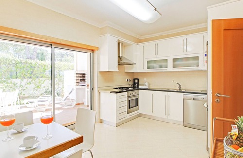 Vilamoura Ski Chalet | WINE VILLA