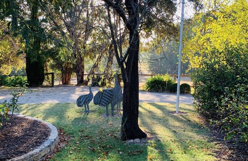 Balhannah Cottage | Winemaker's Hut - the idyllic weekend break away