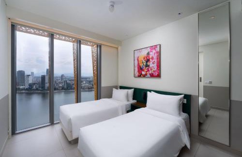 Son Tra Hotel | Wink Icon Hotel Danang Riverside - 24hrs Stay & Rooftop Pool Bar