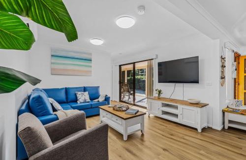 Tomakin House | Winnies on Sunpatch managed by Batemans Bay Accom