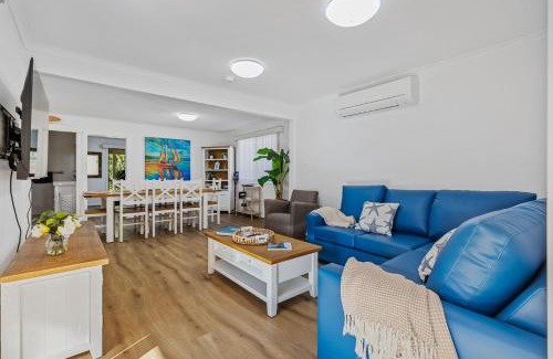 Tomakin House | Winnies on Sunpatch managed by Batemans Bay Accom