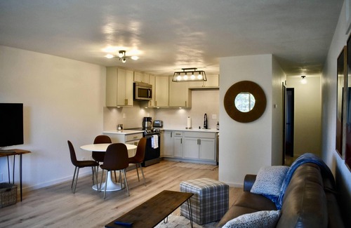 Fraser Condo | Winter Park/Fraser Modern 2 bed Condo, Mtn Views, Hot Tub, Bus Line