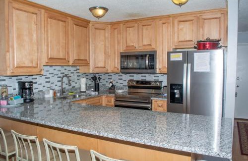 Ghent Apartment | Winterplace Condos - Ski in Ski out E104
