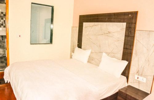 Shimla House | WinterValleyChail