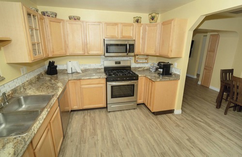 Globe House | Wisteria Place