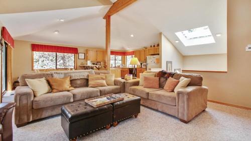 Deer Park House | Witchhazel 16