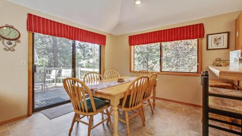 Deer Park House | Witchhazel 16