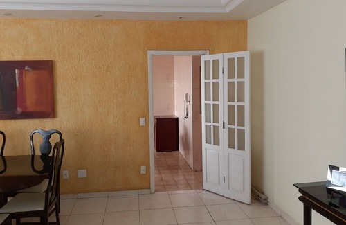 Ponta da Praia Apartment | With private garage, 3 bedrooms, 2 suites, 4 bathrooms. Big and spacious.