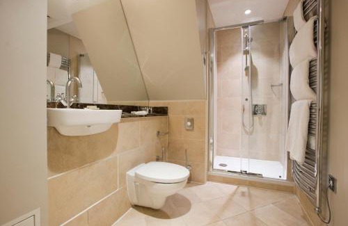 Colchester Hotel | Wivenhoe House Hotel