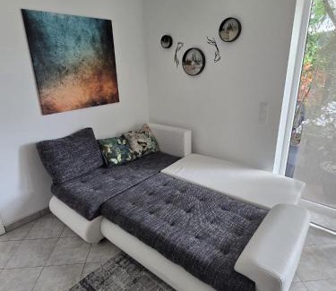 Oberzissen Apartment | Wohlfühlen am Gartenteich