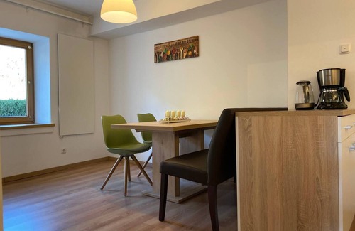 Hoetting Apartment | Wohnen im Grünen