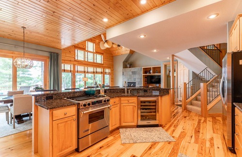 Crosslake House | WOLFCROSS - Lakefront Retreat on Whitefish Chain - 5BR 4 Bath