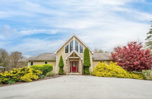 Swanton House | Wolfpack Retreat