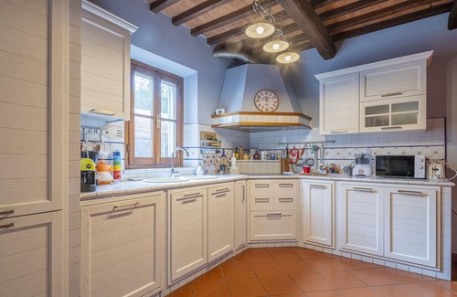 Casalguidi Villa | Wonderful private villa for 6 people with A/C, WIFI, TV and pets allowed