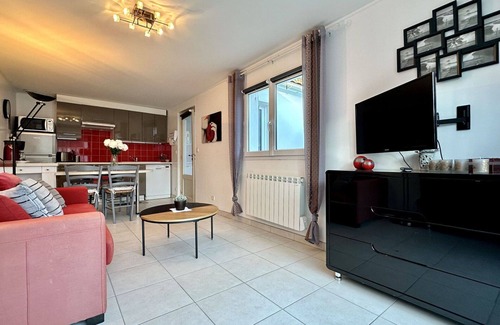 Saint-Brevin-l'Ocean House | Wonderful private villa for 4 guests with WIFI, TV and terrace