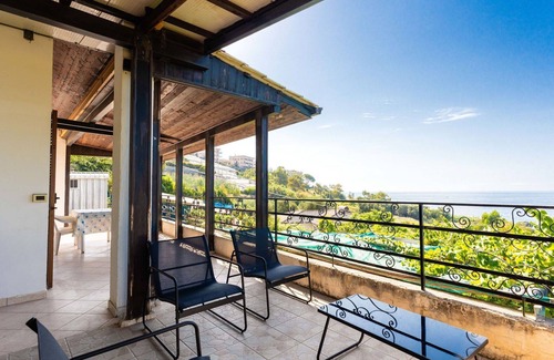 Santo Stefano al Mare Villa | Wonderful private villa for 4 people with WIFI, TV, terrace and pets allowed