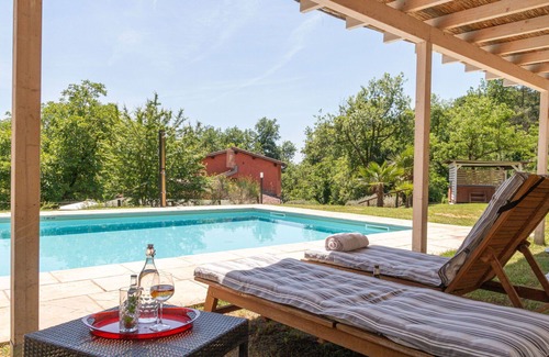 Terranuova Bracciolini Villa | Wonderful private villa with A/C, private pool, hot tub, WIFI, TV, patio and pets allowed