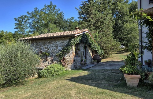 Cicogna Villa | Wonderful private villa for 10 guests with WIFI, private pool, A/C, TV, pets allowed and parking