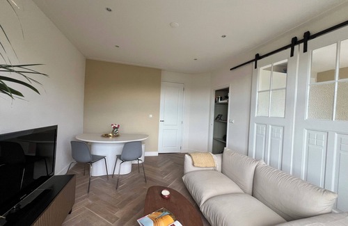 Transvaalbuurt Apartment | Wonderful 2bed flat with balcony in charming Amsterdam Oost, near Amstel canal