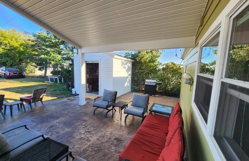 Gypsum House | Wonderful 3-bedroom house in Catawba Island with great views.
