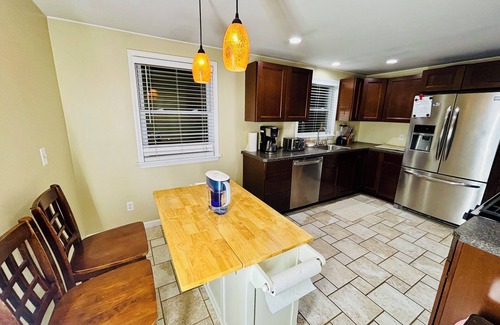 Cheektowaga House | Wonderful 3-bedroom house in Cheektowaga