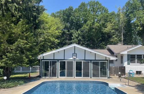 Lakeside House | Wonderful 3-Bedroom w/ Pool and Giant Yard