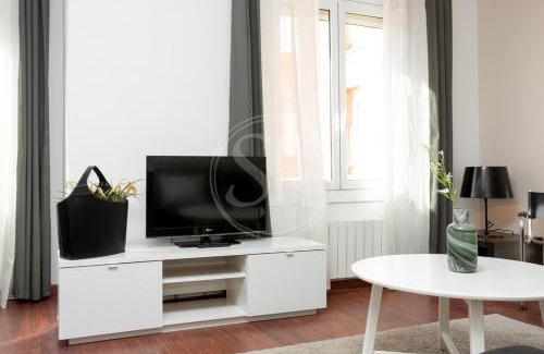El Camp de l'Arpa del Clot Apartment | Wonderful apartment near Sagrada Familia