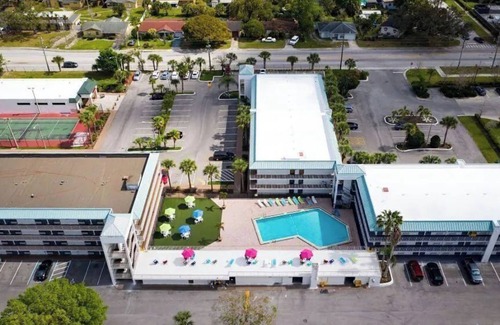 Historic Downtown Kissimmee Apartment | Wonderful Apt Hotel with Pool in Kissimmee 5