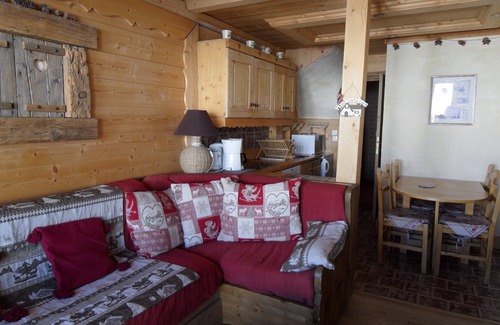 Plagne Centre Apartment | Wonderful duplex in wooden chalet style in Belle Plagne for 6 persons. 3 rooms